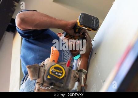 Mexikanische Bauarbeiter beendeten das Innenhaus Stockfoto