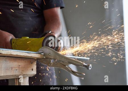 Mexikanische Bauarbeiter beendeten das Innenhaus Stockfoto