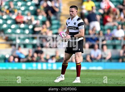 Twickenham, Vereinigtes Königreich. Juni 2024. Killick Cup, Barbaren V Fidschi. Twickenham Stadium. Twickenham . Fergus Burke (Barbaren) während des Killick Cup Spiels zwischen Barbaren und Fidschi. Quelle: Sport In Pictures/Alamy Live News Stockfoto