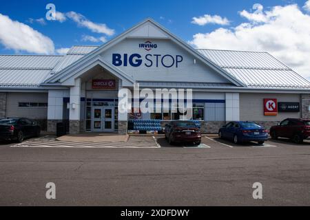 Circle K Supermarkt im Irving Oil Big Stop in Aulac, New Brunswick, Kanada Stockfoto