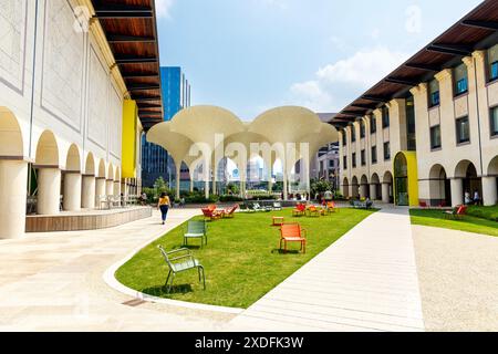 Petals Installation von Snøhetta im Moody Patio und Außenbereich des Blanton Museum of Art, Austin, Texas, USA Stockfoto