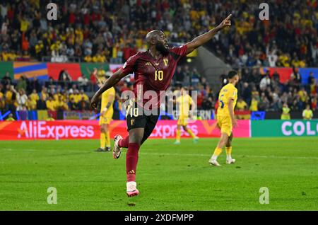 Köln, Deutschland. Juni 2024. Fußball: Europameisterschaft, Belgien - Rumänien, UEFA Euro 2024, Vorrunde, Gruppe E, der belgische Romelu Lukaku feiert den zweiten Spieltag im Kölner Stadion, nachdem er ein 2-0-Tor erzielt hatte, das aber nicht gegeben wurde. Quelle: Marius Becker/dpa/Alamy Live News Stockfoto