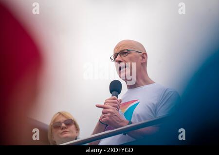 Der erste Minister, John Swinney, nimmt am Edinburgh Pride Event Teil Stockfoto