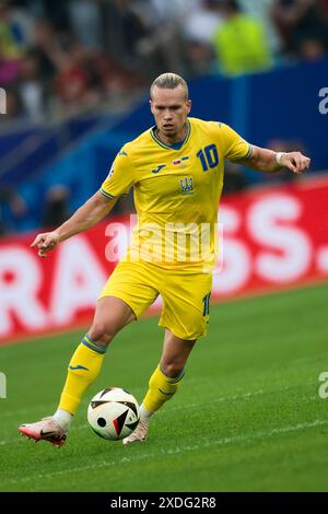 Düsseldorf, Deutschland. 21. Juni 2024. Mykhailo Mudryk aus der Ukraine im Einsatz während des Gruppenfußballspiels der UEFA EURO 2024 zwischen der Slowakei und der Ukraine. Quelle: Nicolò Campo/Alamy Live News Stockfoto