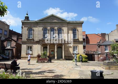 Die Unitarian Upper Chapel im Zentrum von Sheffield England, Großbritannien, unangepasste Anbetung, denkmalgeschütztes Gebäude, historische Architektur Stockfoto