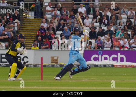 Chester le Street, 21. Juni 2024. Joe Root schlägt für Yorkshire Vikings gegen Durham Cricket in der T20 Blast in Seat Unique, Chester le Street. Quelle: Colin Edwards Stockfoto