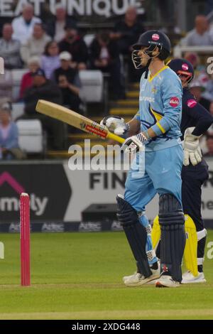 Chester le Street, 21. Juni 2024. George Hill schlug für Yorkshire Vikings gegen Durham Cricket im T20 Blast in Seat Unique, Chester le Street. Quelle: Colin Edwards Stockfoto