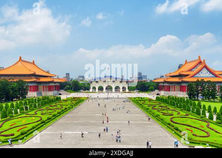 Fantastischer Blick auf das Tor der Großen Frömmigkeit am Liberty Square in Taipei, Taiwan. Stockfoto