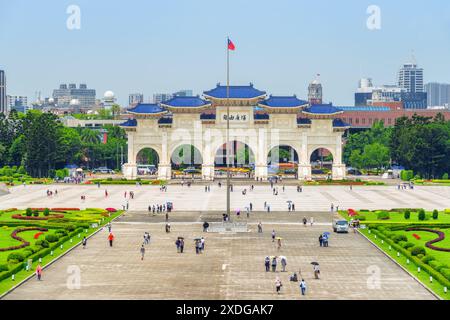 Fantastischer Blick auf das Tor der Großen Frömmigkeit am Liberty Square in Taipei, Taiwan. Stockfoto