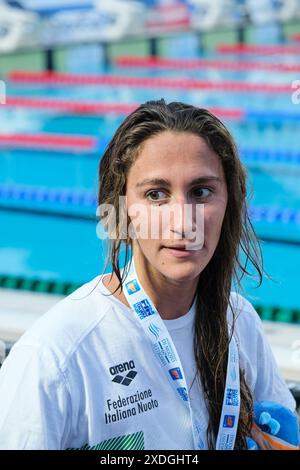 Rom, Italien. Juni 2024. Simona Quadarella aus Italien auf dem Podium des 1500m Freistil-Finales der Frauen während des ersten Tages bei den Schwimm-Internationals der 60. Settecolli Trophy. Quelle: SOPA Images Limited/Alamy Live News Stockfoto