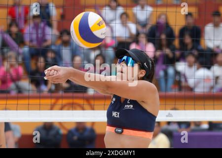 22. Juni 2024, Tlaxcala, Ciudad de Mexico, Mexiko: Susana Torres Nummer 2 des Teams Mexiko tritt beim Viertelfinalspiel der Frauen des NORCECA 2024 Beach Volleyball Olympic Qualification Turnier gegen das Team Costa Rica an. Team Mexiko besiegt Team Costa Rica mit 2 Sätzen zu 0. Am 22. Juni 2024 in Tlaxcala, Mexiko. (Kreditbild: © Essene Hernandez/OKULARIS via ZUMA Press Wire) NUR REDAKTIONELLE VERWENDUNG! Nicht für kommerzielle ZWECKE! Stockfoto