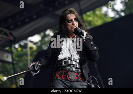 Alice Cooper live bei einem Konzert seiner zu nahe für die Comfort-Tour auf der Waldbühne. Northeim, 22.06.2024 *** Alice Cooper live bei einem Konzert seiner Too Close for Comfort Tour an der Waldbühne Northeim, 22 06 2024 Foto:XC.xNiehausx/xFuturexImagex cooper 4623 Stockfoto