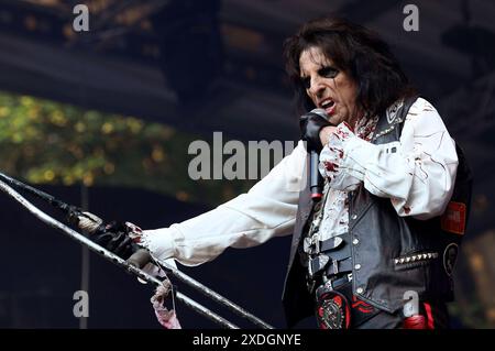 Alice Cooper live bei einem Konzert seiner zu nahe für die Comfort-Tour auf der Waldbühne. Northeim, 22.06.2024 *** Alice Cooper live bei einem Konzert seiner Too Close for Comfort Tour an der Waldbühne Northeim, 22 06 2024 Foto:XC.xNiehausx/xFuturexImagex cooper 4660 Stockfoto