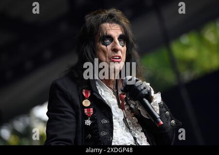 Alice Cooper live bei einem Konzert seiner 'Too Close for Comfort'-Tour auf der Waldbühne. Northeim, 22.06.2024 Stockfoto