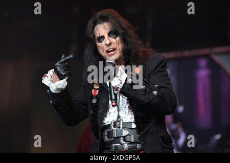 Alice Cooper live bei einem Konzert seiner 'Too Close for Comfort'-Tour auf der Waldbühne. Northeim, 22.06.2024 Stockfoto