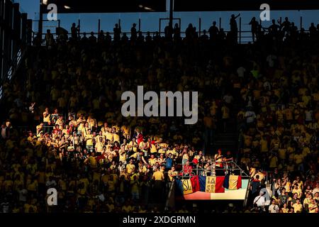 Köln, Deutschland. Juni 2024. Die Fans wurden während eines Fußballspiels zwischen der belgischen Fußballnationalmannschaft Red Devils und Rumänien am Samstag, den 22. Juni 2024 in Köln, dem zweiten Spiel in der Gruppenphase der Europameisterschaft der UEFA Euro 2024, dargestellt. BELGA FOTO BRUNO FAHY Credit: Belga News Agency/Alamy Live News Stockfoto