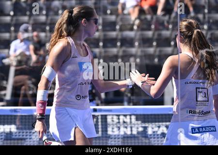 Gemma Triay Pons und Claudia Fernandez Sanchez treten am 22. Juli 2024 im Halbfinale des BNL Italienischen Major Premier Padel im Foro Italico in Rom an Stockfoto