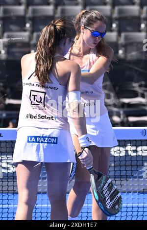 Gemma Triay Pons und Claudia Fernandez Sanchez treten am 22. Juli 2024 im Halbfinale des BNL Italienischen Major Premier Padel im Foro Italico in Rom an Stockfoto