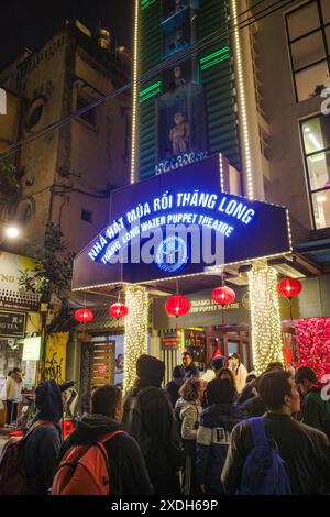 Hanoi, Vietnam - 28. Februar 2024: Eintritt in das Thang Long Wasserpuppentheater in Hanois Altstadt Stockfoto