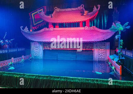 Hanoi, Vietnam - 28. Januar 2024: Thang Long Wasserpuppentheater in der Altstadt von Hanoi Stockfoto