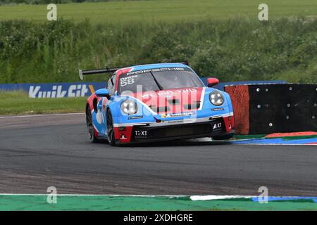 Henry Dawes, Century Motorsport, Porsche 911 GT3 Cup, Porsche Carrera Cup Großbritannien 2024, eine einzige Markenserie, bei der alle Fahrer Porsche pilotieren Stockfoto