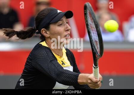 Berlin, Deutschland. Juni 2024. Tennis: WTA Tour, Singles, Frauen, Viertelfinale. Kalinskaya (Russland) - Pegula (USA). Jessica Pegula in Aktion. Quelle: Hannes P. Albert/dpa/Alamy Live News Stockfoto