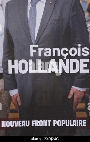 Corrèze, Frankreich. Juni 2024. Francois Hollande kandidierte für die Parlamentswahlen vom 30. Juni und 7. Juli 2024 in Corrèze. Wahlplakat des ehemaligen Präsidenten der Französischen Republik, Francois Hollande, Kandidat für den 1. Wahlkreis des Departements Corrèze. Er ist Mitglied der Wahlkoalition New Popular Front/Nouveau Front Populaire. Diese frühen Parlamentswahlen in Frankreich folgten der Auflösung der Nationalversammlung durch den Präsidenten der Französischen Republik Emmanuel Macron. Emmanuel Macron hat beschlossen, die Nationalversammlung aufzulösen Stockfoto