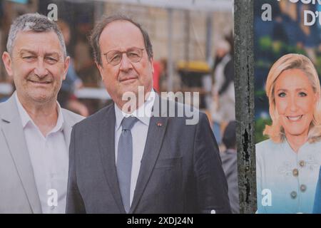 Corrèze, Frankreich. Juni 2024. Francois Hollande kandidierte für die Parlamentswahlen vom 30. Juni und 7. Juli 2024 in Corrèze. Wahlplakat des ehemaligen Präsidenten der Französischen Republik, Francois Hollande, Kandidat für den 1. Wahlkreis des Departements Corrèze. Er ist Mitglied der Wahlkoalition New Popular Front/Nouveau Front Populaire. Diese frühen Parlamentswahlen in Frankreich folgten der Auflösung der Nationalversammlung durch den Präsidenten der Französischen Republik Emmanuel Macron. Emmanuel Macron hat beschlossen, die Nationalversammlung aufzulösen Stockfoto