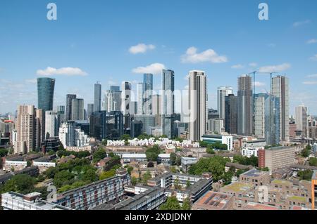 Canary Wharf, Docklands, Tower Hamlets, London, Großbritannien. Canary Wharf ist ein Gebiet in London, England, in der Nähe der Isle of Dogs im London Borough of Stockfoto