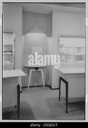 Bonwit Teller, Geschäftsmann 17. Und Chestnut, Philadelphia, Pennsylvania. Inneneinrichtung III. Sammlung Gottscho-Schleisner Stockfoto