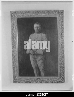 Sagamore Hill, Theodore Roosevelt House. Porträt von Theodore Roosevelt als Rough Rider in der oberen Halle. Gottscho-Schleisner Kollektion Stockfoto
