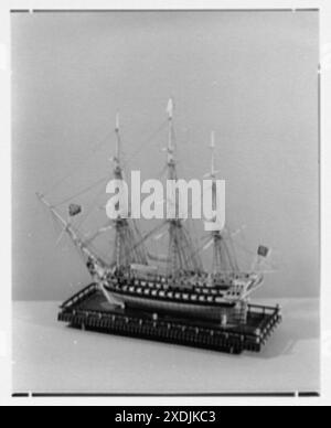 Seamen's Bank for Savings, 74 Wall St., New York City, Schiffsmodelle. Modell 129. Gottscho-Schleisner Kollektion Stockfoto