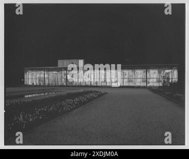 Idlewild International Airport. Kraftwerk, Nachtblick. Gottscho-Schleisner Kollektion Stockfoto