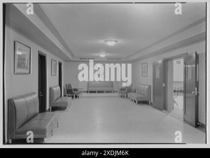 Brick Presbyterian Church, 91st St. und Park Ave., New York City. Erholungslounge. Gottscho-Schleisner Kollektion Stockfoto