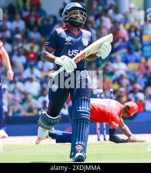 Bridge Town, Barbedos, Westindien. Juni 2024. ICC MÄNNER CRICKET T20 WELTMEISTERSCHAFT 2024.USA gegen England.49. Spiel - Super 8 Gruppe 2.im Kensington Oval Cricket Stadium, Bridgetown, Barbados. USA 115 in 18,5 Over. England braucht 116, um zu gewinnen. Im Bild: 4. A Jones (Credit Image: © Seshadri Sukumar/ZUMA Press Wire) NUR FÜR REDAKTIONELLE ZWECKE! Nicht für kommerzielle ZWECKE! Stockfoto