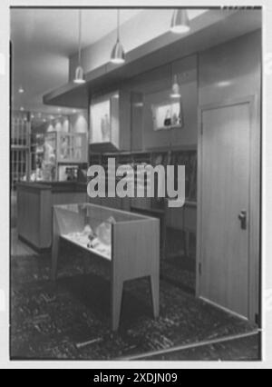 Hunter Shops, Geschäft an der 1521 Ave. U, Brooklyn, New York. Inneneinrichtung IV. Sammlung Gottscho-Schleisner Stockfoto