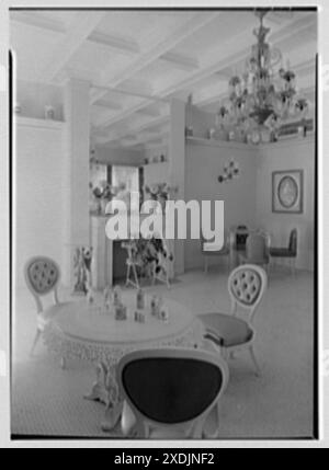 Helena Rubinstein, 16 E. 55th St., New York City. Blaues Zimmer, zum Kamin. Gottscho-Schleisner Kollektion Stockfoto