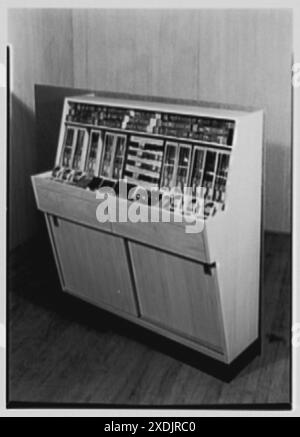 Phillips-Jones für Van Heusen. Ladeneinbauten IX. Gottscho-Schleisner Kollektion Stockfoto