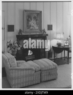 Mrs. Reynolds Bagley, Musgrove Plantation, Residenz auf St. Simons Island, Georgia. Schlafzimmer, zum Kamin. Gottscho-Schleisner Kollektion Stockfoto