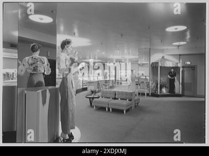 Bonwit Teller, Geschäftsmann 17. Und Chestnut, Philadelphia, Pennsylvania. Inneneinrichtung VII. Sammlung Gottscho-Schleisner Stockfoto