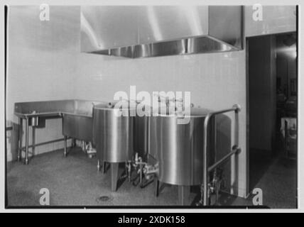 Schrafft's, Esso Building, Rockefeller Center, New York. Wasserkocher. Gottscho-Schleisner Kollektion Stockfoto