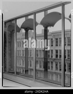 Drucker's Industrial Welfare Building, W. 14th St. fenestration. Gottscho-Schleisner Kollektion Stockfoto
