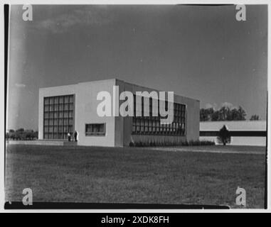 Johnson & Johnson, Research Center, New Brunswick, New Jersey. Außen II. Sammlung Gottscho-Schleisner Stockfoto