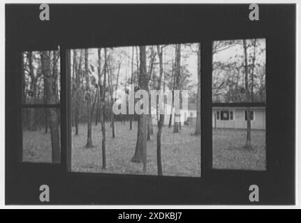 Calvert Houses, College Park, Maryland. Fensteransicht. Gottscho-Schleisner Kollektion Stockfoto