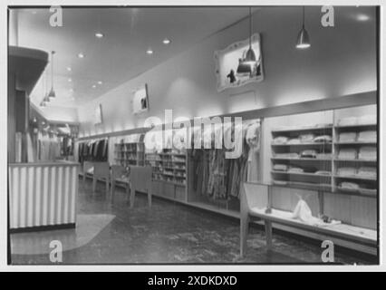 Hunter Shops, Geschäft an der 1521 Ave. U, Brooklyn, New York. Innere I. Sammlung Gottscho-Schleisner Stockfoto