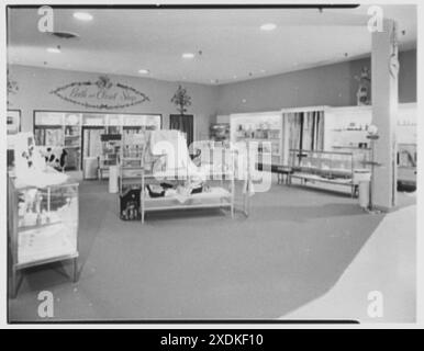 Lord & Taylor, Geschäft in Garden City, Long Island. Geschäft mit Bad und Wandschrank. Gottscho-Schleisner Kollektion Stockfoto