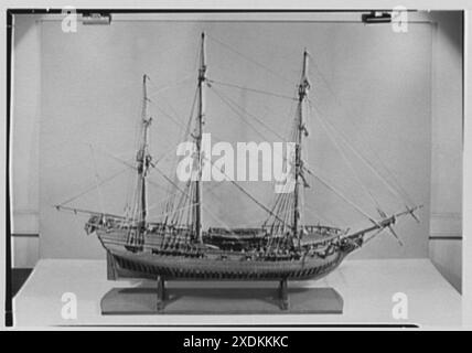 Seamen's Bank for Saving Ship Models, 74 Wall St., New York City. Klapperschlange, Profil. Gottscho-Schleisner Kollektion Stockfoto