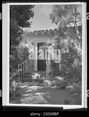 Palm Beach Residence. Robert D. Huntington, Residenz am Travellers Way, vertikaler Eingang Detail, Robert D. Huntington, Residenz am Travellers Way, vertikaler Eingang Detail. Gottscho-Schleisner Kollektion Stockfoto