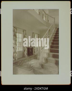 Master druckt. Robert D. Huntington, Travellers Way, Residence in Palm Beach, Florida, Treppenhaus, Look Up, Robert D. Huntington, Travellers Way, Residenz in Palm Beach, Florida, Treppe, Blick nach oben... Gottscho-Schleisner Kollektion Stockfoto