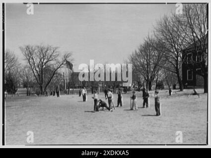 Woodmere Academy, Woodmere, Long Island. Softball. Gottscho-Schleisner Kollektion Stockfoto